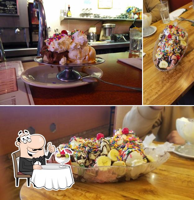 Itgen's Restaurant & Ice Cream Parlour in Valley Stream Restaurant