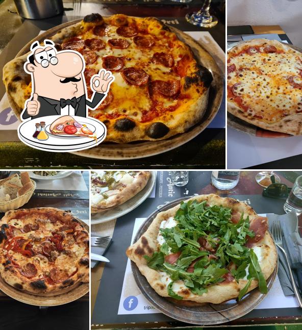 Prenditi una pizza a Ristorante Pizzeria agli Antichi Orti