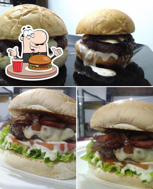 Peça um hambúrguer no Manda burger hambúrgueria artesanal