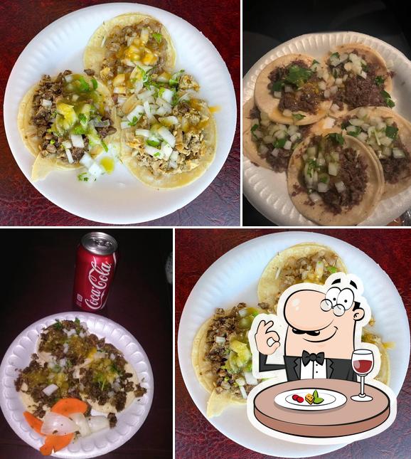 Tacos Al Vapor El Canelo in Los Angeles Restaurant menu and reviews