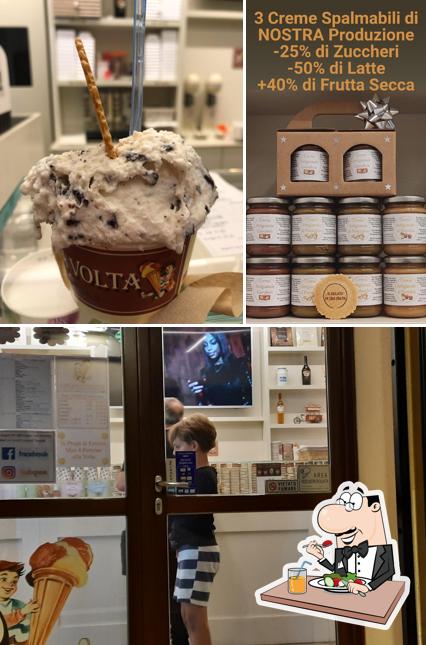 Il Gelato di una Volta si caratterizza per la cibo e bevanda