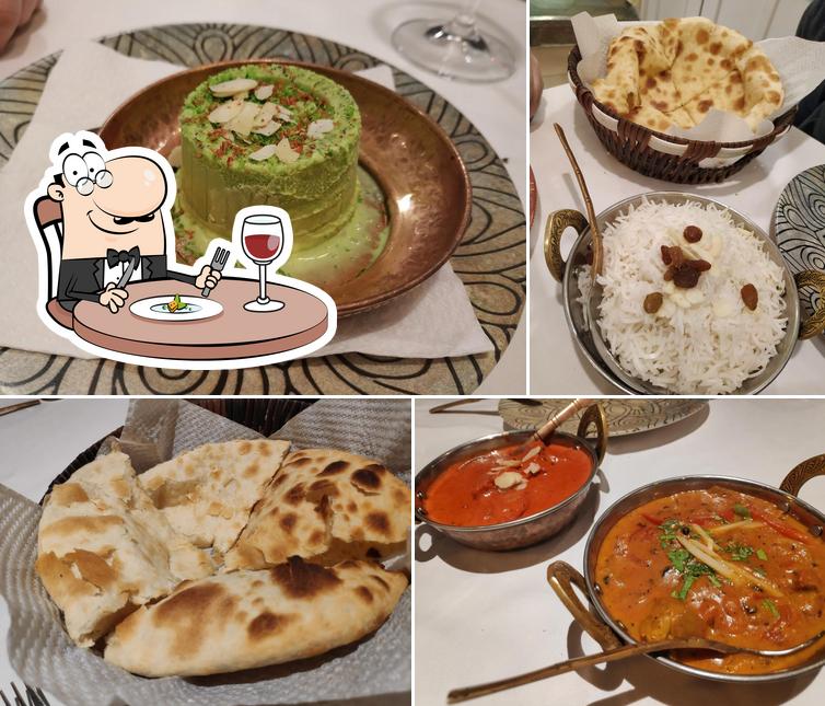 Platos en Savoy Cocina India