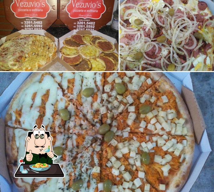 Comida em Vezuvio's Pizzaria e Chopperia