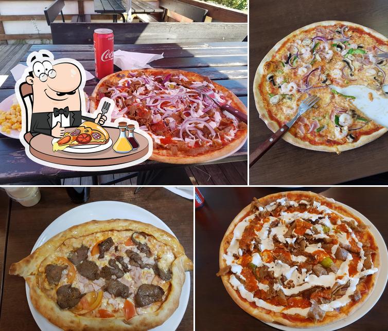 Try out pizza at Felino HB