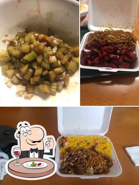 Food at CHINA TOWN RESTAURANT