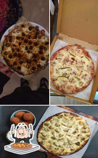 Order pizza at KetoRoo Bakes