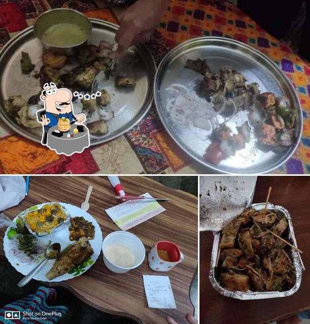 The picture of PAL JI VEG CORNER’s food and dining table
