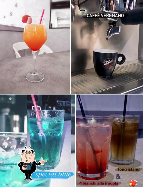 D'ISTINTO bar caffetteria offre un'ampia gamma di drink