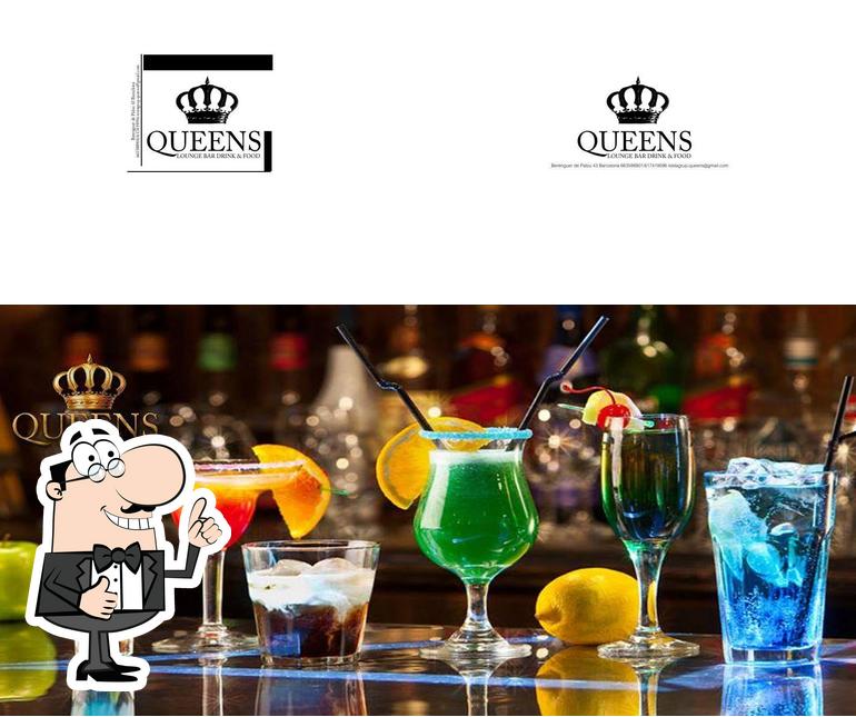 Queens Lounge Bar Drink & Food in Barcelona
