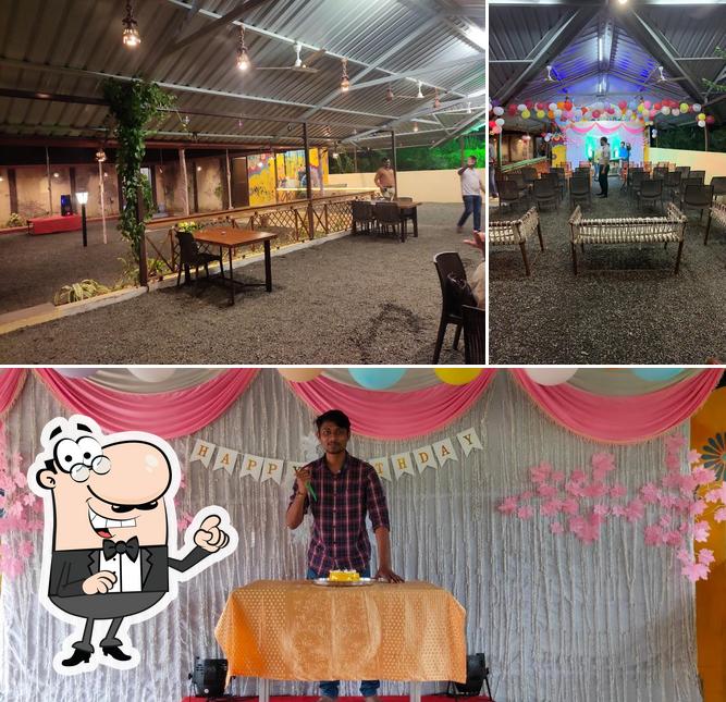 The interior of Hotel Vastu Wada Veg & Non Veg