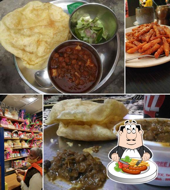 Food at New Anand Sagar, Sweets & Snacks