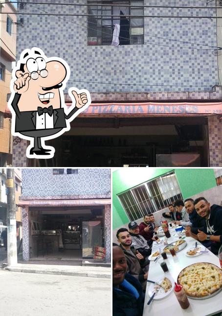 A foto da interior e exterior no Padaria e Pizzaria Meneses