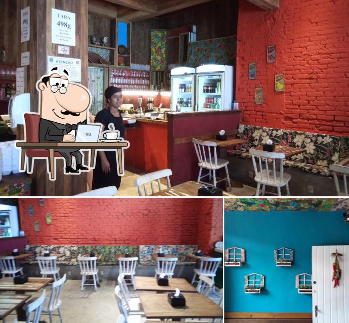 Veja imagens do interior do Pitangas Restaurante