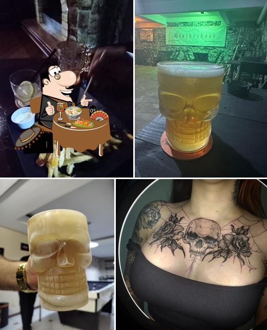 Comida em Pub Brotherhood Tattoo