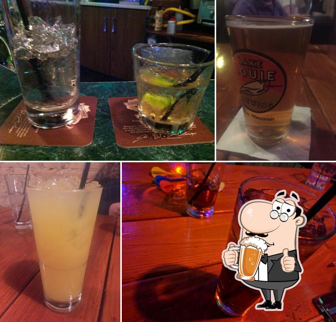 Shamrock Bar & Grille in Madison Restaurant menu and reviews