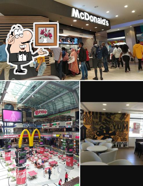 L'intérieur de McDonald's Canal Walk