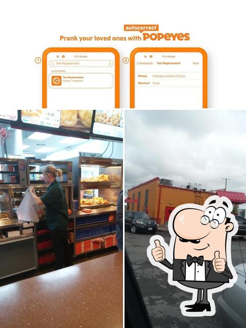 Popeyes Louisiana Kitchen, 2130 S Rangeline Rd in Joplin Restaurant