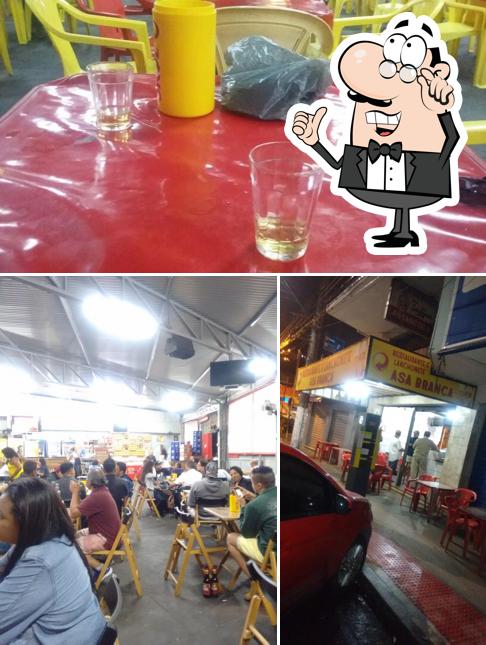 Veja imagens do interior do Galletti Bar