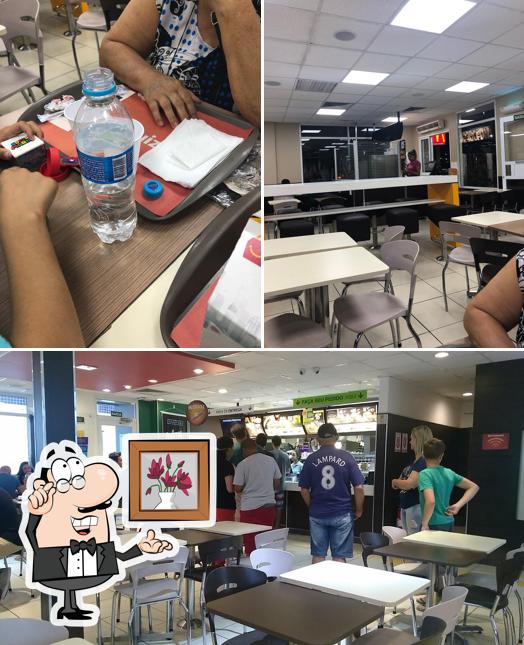 O interior do McDonald's