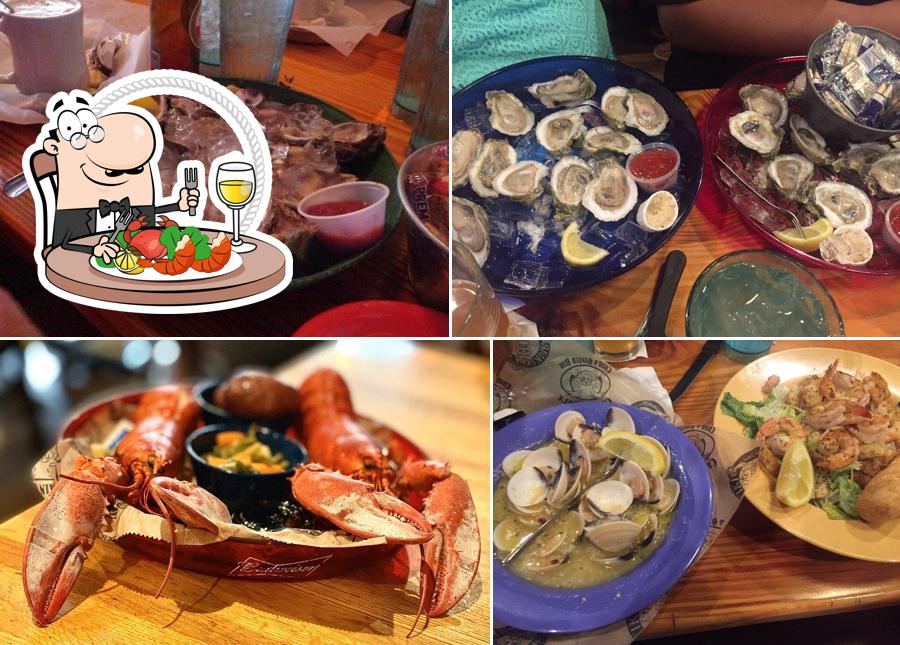 Captain Curt's Crab & Oyster Bar Sarasota, 1200 Old Stickney Point Rd