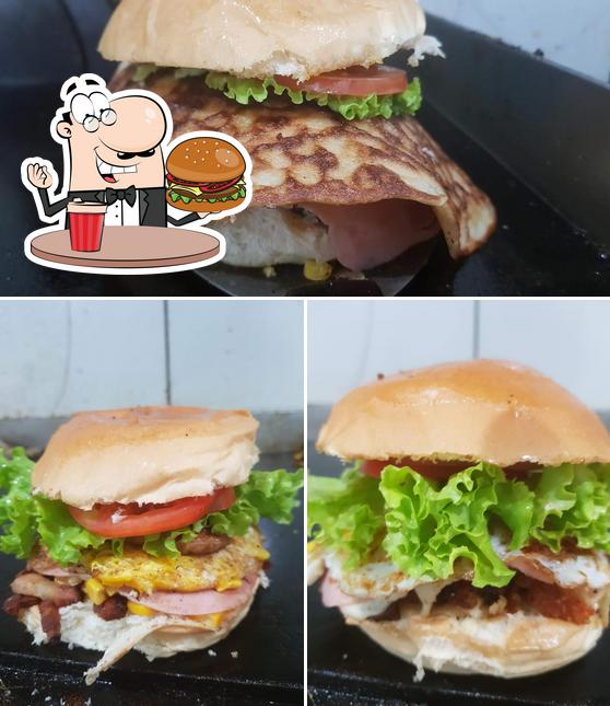 Peça um hambúrguer no Vídeo's Bar Lanches - Disk Entrega - Panquecas - Lanchonete