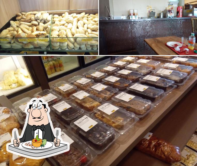 Comida em Padaria Canaan