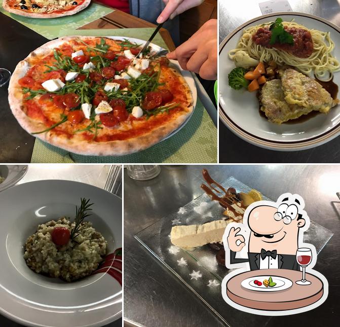 Meals at Pizzeria Cristallina