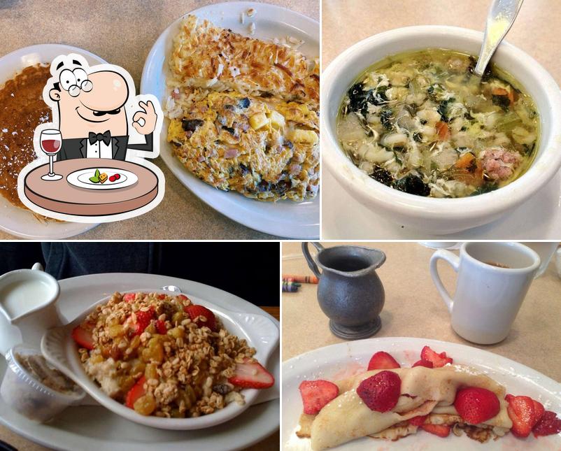 Maxfield's Pancake House, 333 W Brown Deer Rd in Fox Point Restaurant