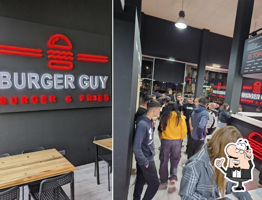 L'intérieur de Burger Guy Lakatamia