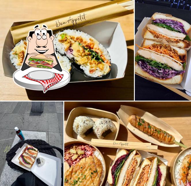 Club sandwichs à Sando Moji 食物