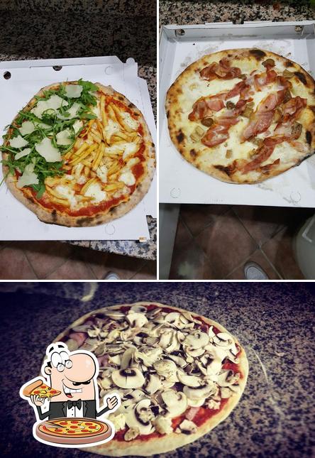 A Pizzeria Vampolieri, puoi provare una bella pizza