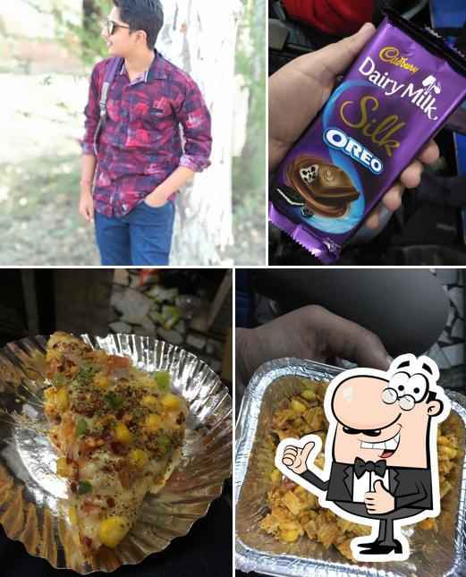 Deepa Bajaj Pizza , Patties, Burger (Deepa)