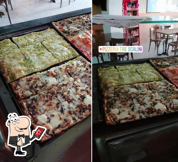 Vedi questa foto di Pizzeria Tre Scalini Di Buschi Marina