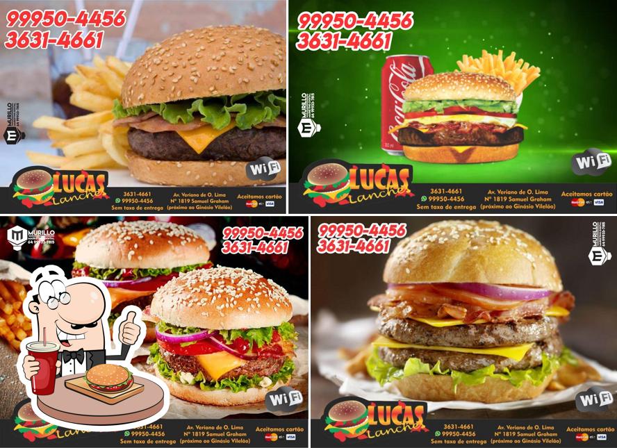 Experimente um dos hambúrgueres disponíveis no Lucas lanches (mc mania)