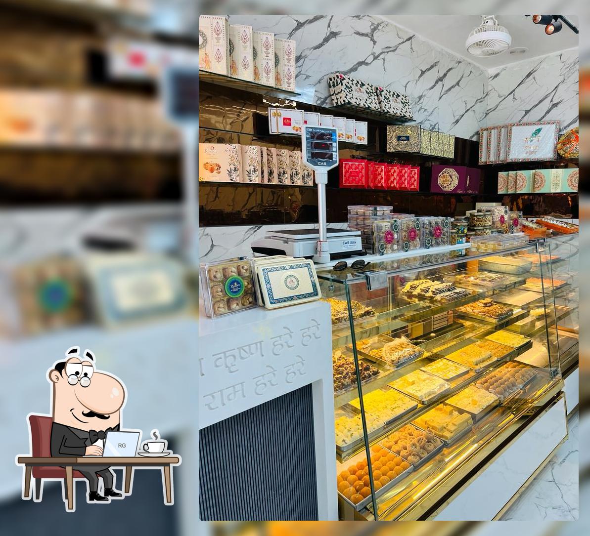 Radhey Sweets