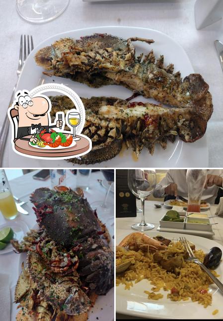 Get seafood at Mesón de la Moncloa