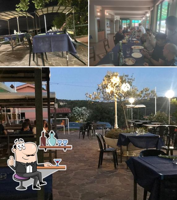 Siediti a un tavolo di Ristorante Pizzeria Campagna