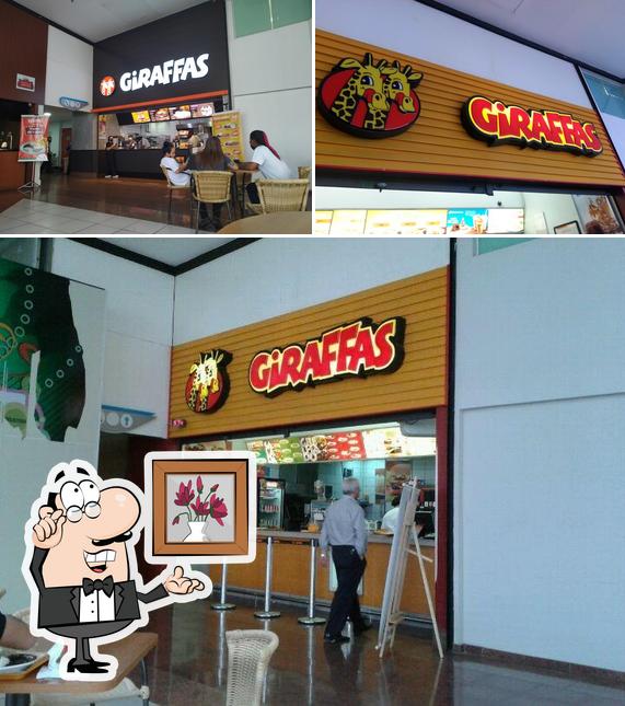 Veja imagens do interior do Giraffas - Shopping Deck Norte