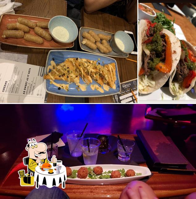 Martini Bar Doral, Doral Carta del restaurante y opiniones