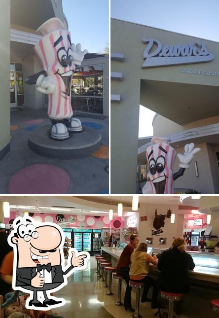 Dewar's Candy Shop, 2700 Calloway Dr in Bakersfield Restaurant reviews