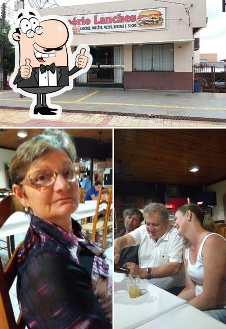 Here's a photo of Emporio Lanches