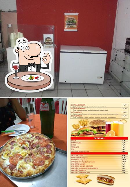 Comida em Pizzaria Puro Sabor - Por trás do D'Frango