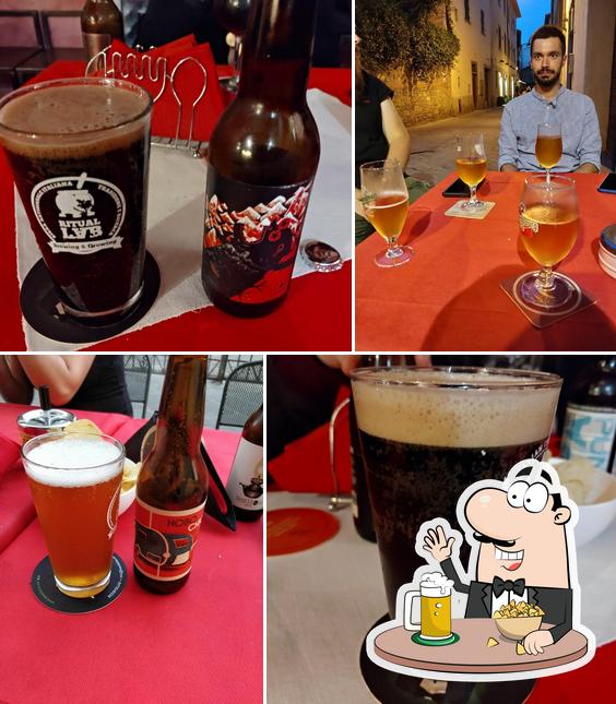 Puoi goderti un rinfrescante bicchiere di birra chiara o scura