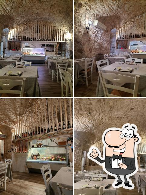 Dai un'occhiata agli interni di Braceria Mamma Lena