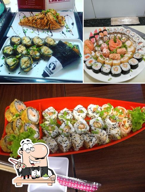 Peça diversas opções de sushi