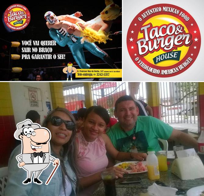 O exterior do Taco & Burger