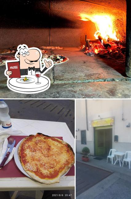 Dai un’occhiata alla immagine che raffigura la cibo e interni di Pizzeria Da Salvatore