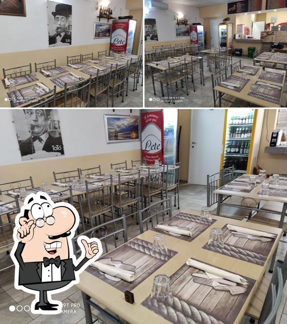Gli interni di Pizzeria D'asporto La Regina