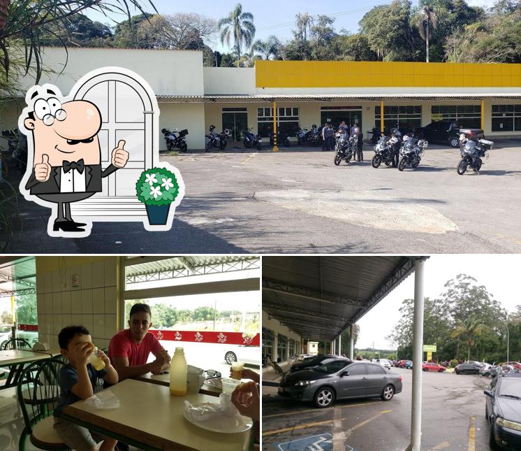 Entre diferentes coisas, exterior e interior podem ser encontrados no Estação da Pamonha Unidade Matriz