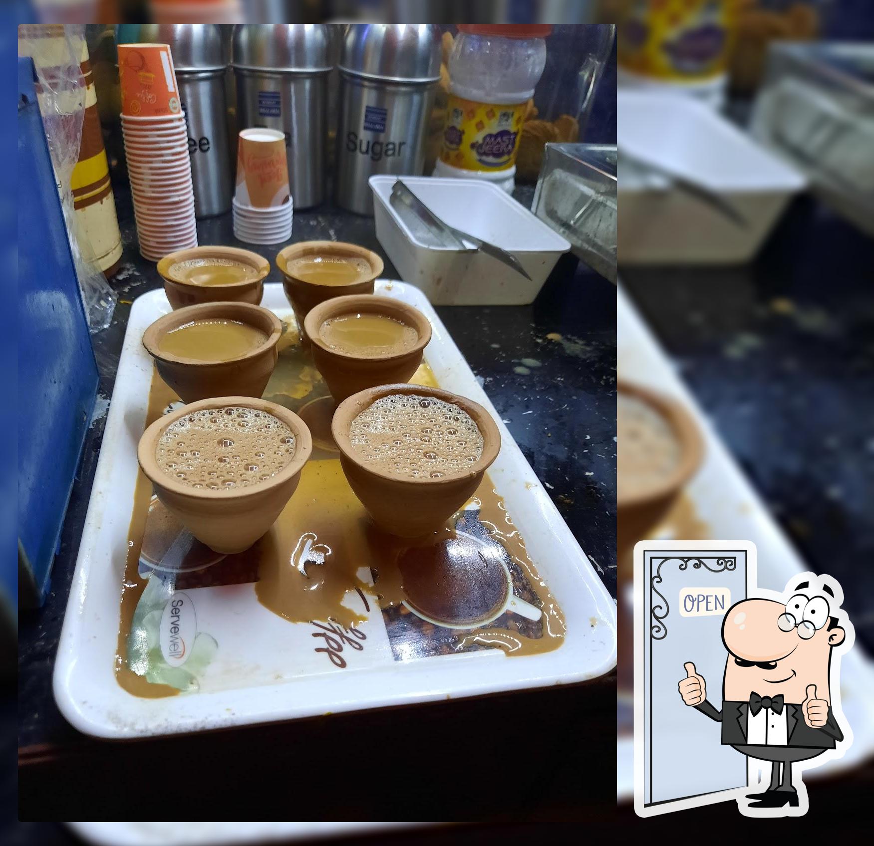 Chashmish chai wala